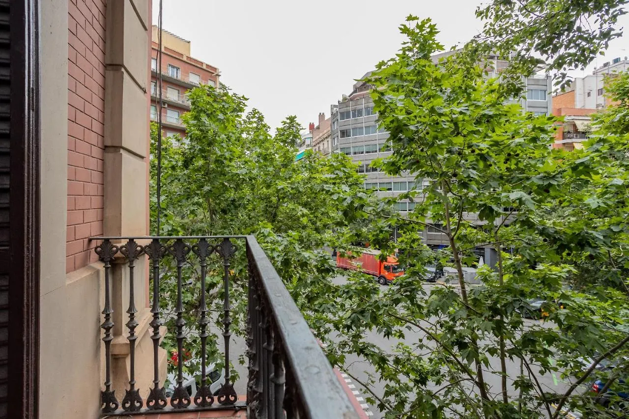 Apartment Aparteasy - Casanova Elegance Barcelona